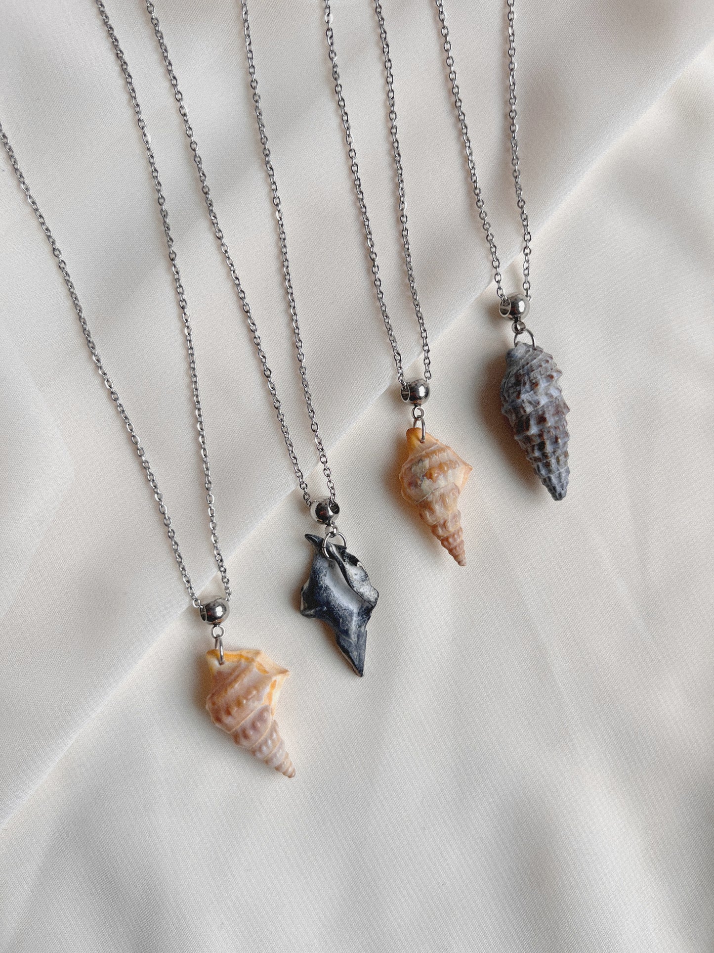 unieke ketting met schelpen